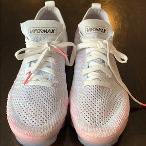 Nike Vapormax women’s shoes size 8.